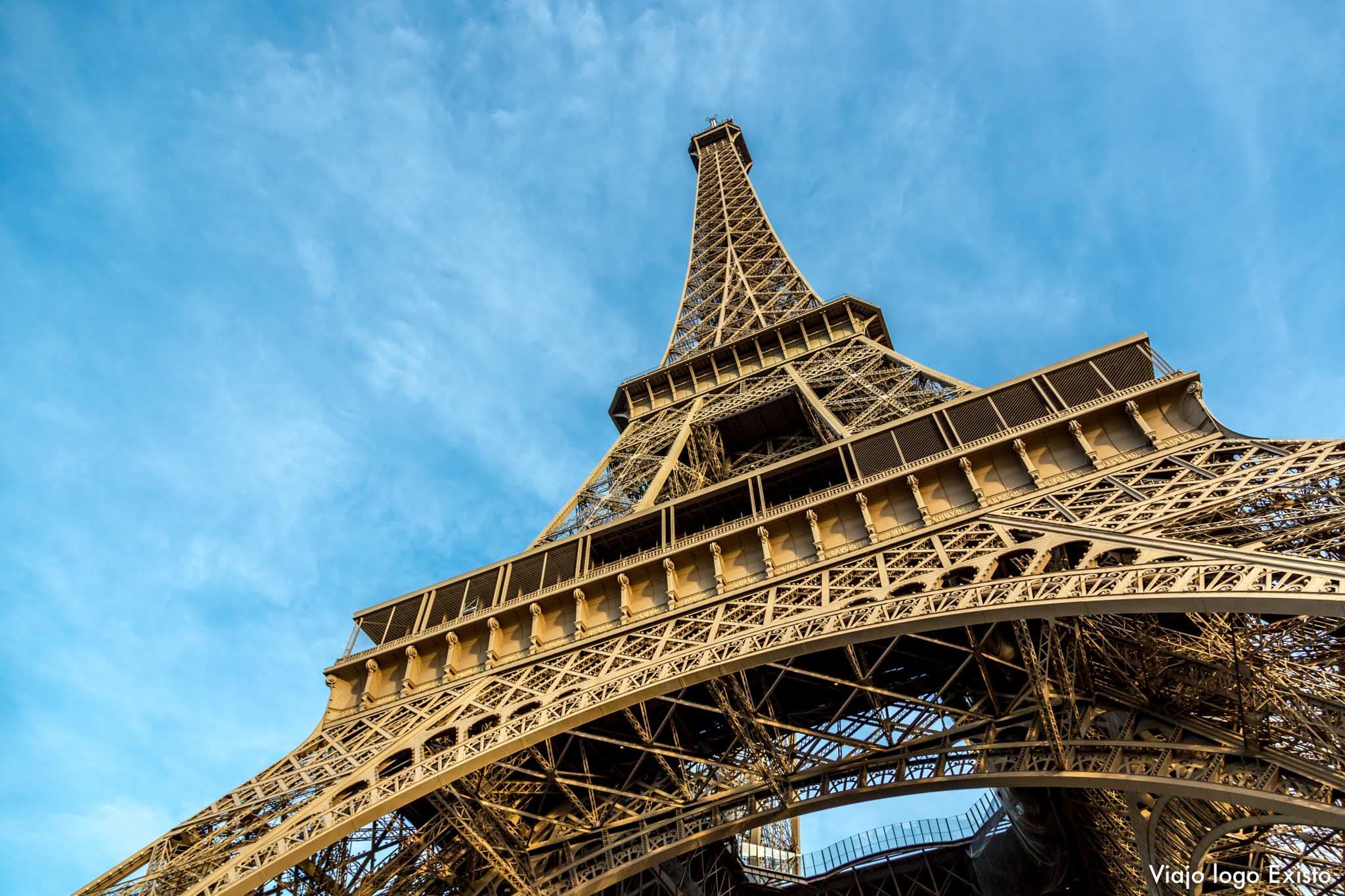 Paris Paris